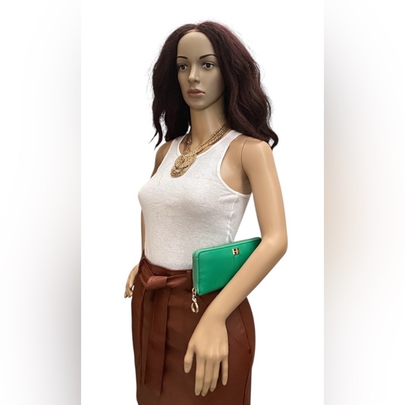 Cole Haan pebble leather zip around wallet - Picture 8 of 8